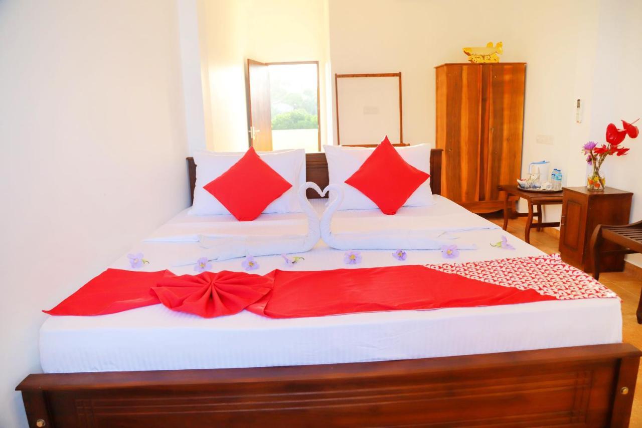 Htn Bay Resort Weligama Exterior photo